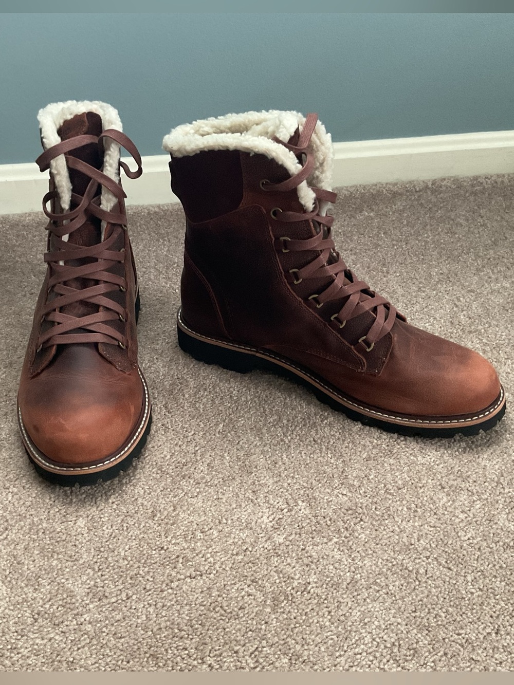 L.L. Bean Women's Brown Leather Lace-Up Sherpa Boots